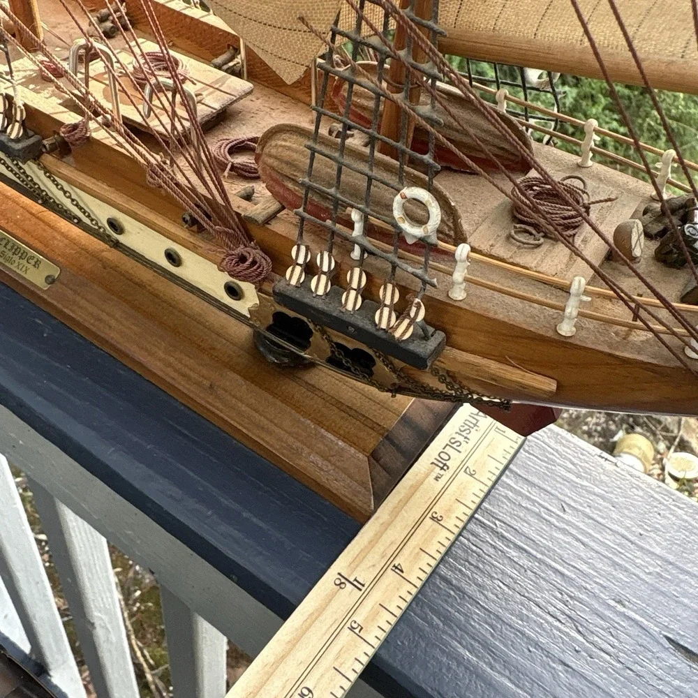 Vintage Wooden Clipper Ship Model Siglo XIX 24